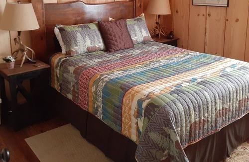 Lakemont Cabin | Rustic Cozy River Cabin, Hiking, Waterfalls, and Tallulah Gorge , Great Location