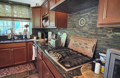 Leesville Apartment | Rustic Lakefront Retreat