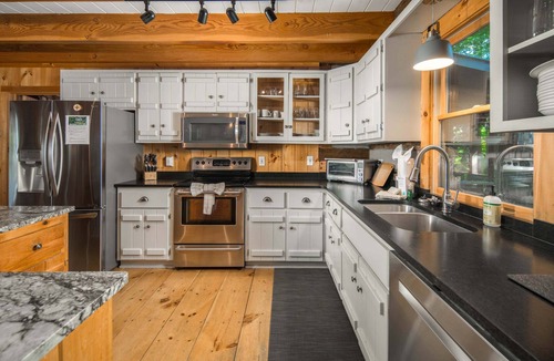 Todd Cabin | Rustic Log Cabin Near Todd with Hot Tub, Fire Pit & Mountain Views