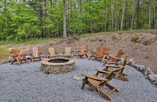 Sunset House | Rustic Sunset Escape on 67 Acres: Outdoor Kitchen