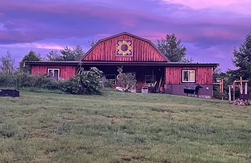 Newland RV Rental | Rustic Yurt Retreat on Teague Mtn. Farm.