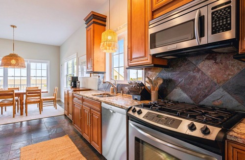 Southern Coast House | Saco Coastal Haven | 5BR, Sleeps12 + Walk to Beach |Dogs OK