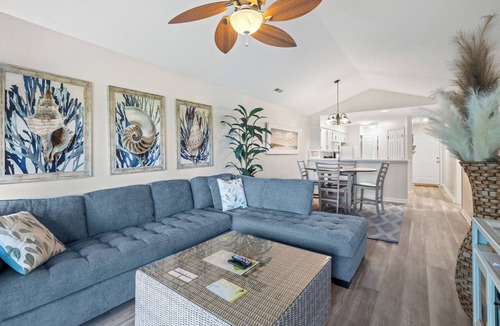 Pawleys Island Condo | "Safe Harbor" Stunning Golf & Lake Views 2 Bedroom 2 Bath Professionally Cleaned