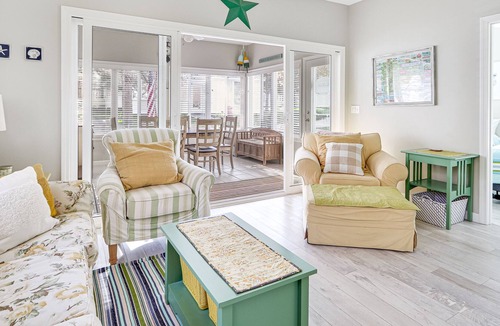 Summer Village Cottage | >>SALT & SHINE + SUMMER VILLAGE | AMENITIES GALORE<< **GONE COASTAL**