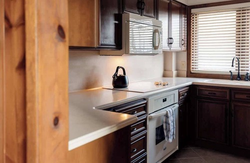 Johnson City House | Sanctuary Co Private Forest Chalet Near Town
