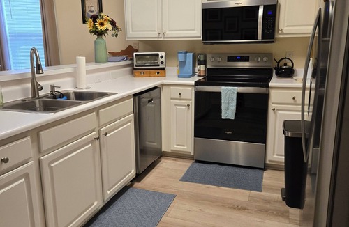 Sunset Beach Condo | Sandpiper Bay 3rd Floor. 4 mi to beach. 3 bd, 2 ba, new kitchen, pool & more