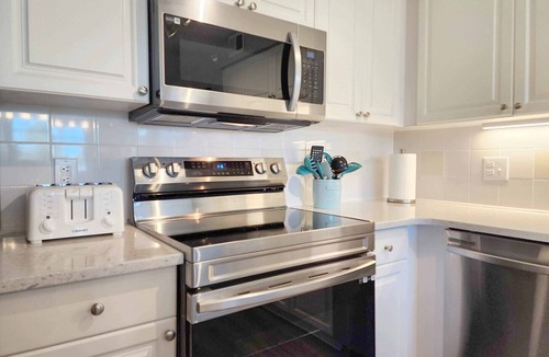 Litchfield by the Sea Condo | Sandpiper CRC1B - Beautiful Condo, Private Stairs to Pool