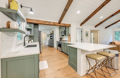 Cashiers Cottage | Sapphire Home w/Fireplace Near Skiing & Hiking!