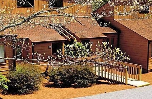 Sapphire Villa | Sapphire | Peaceful Mountain Getaway | Pool + Golf