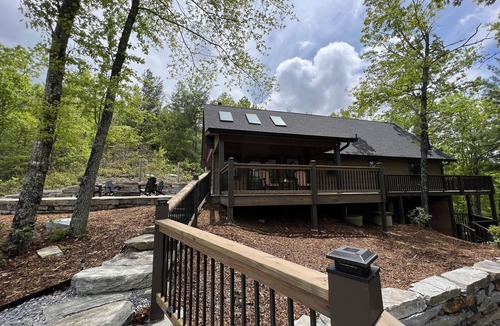 Frank Cabin | Scenic 7-acre mountain home, seasonal waterfall view, EV charger, dog friendly!
