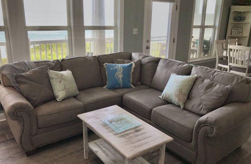 Indian Beach Condo | Sea La Vie: Direct Oceanfront Condo w/Pool, Outdoor Storage, Linens Included
