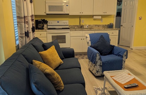 Wilmington Beach Condo | ~ SeaMist Seas ~ August Dates AVAIL - Pool, Steps to Oceanfront Tiki Bar
