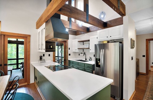 Cleveland House | Secluded 4 bedroom cabin surrounded by a nature preserve, lakes, and trails!