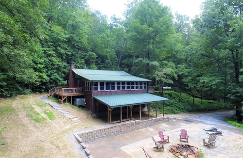 Sunset House | Secluded cabin surrounded by mountains, waterfalls, wildlife, and 50,000 acres