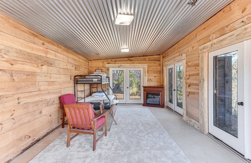 Comer RV Rental | Secluded River-overlook campsite