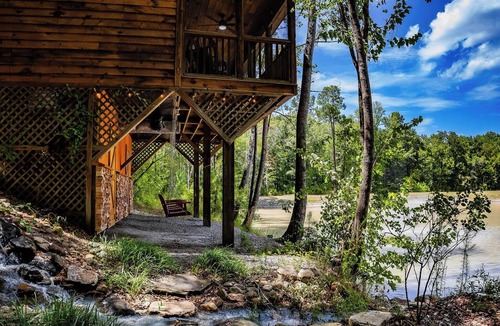Floyd Dale Cabin | Secret SC Cabin on 100 acres Hot Tub Large Pond