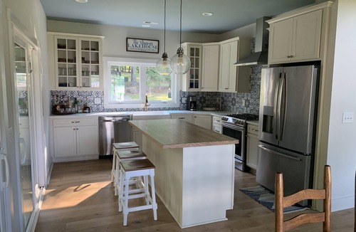 Olde Ferry Estates House | Serene lake house dream- brand new, beautifully furnished, and great views.