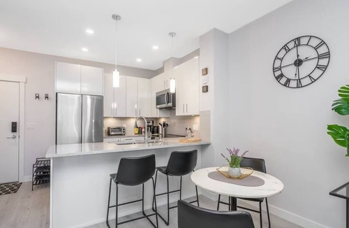 Mission Apartment | Serene Mission Suite Near Trails & Transit