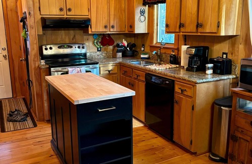 Ferguson Cabin | Serenity Now - Family and pet friendly, hot tub, firepit, deluxe peaceful retrea
