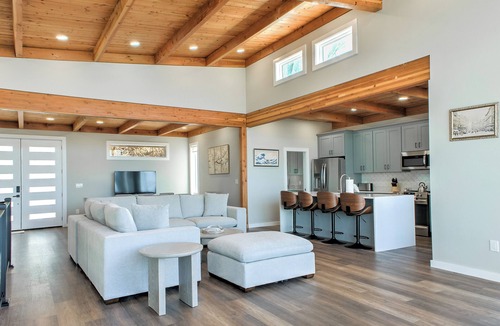 Royal Pines House | Skyline Ridge | Modern New Build with Long Range Blue Ridge Mountain Views in Arden