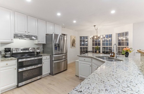 Boiling Springs House | Sleeps 12 | 2 King beds w/Gym, Ping-Pong, Arcade, BBS Spartanburg & Greenville