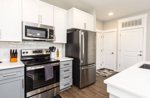 Paw Creek Apartment | South Charlotte Modern Apartment-10 Minutes From Airport-15 From Uptown!!