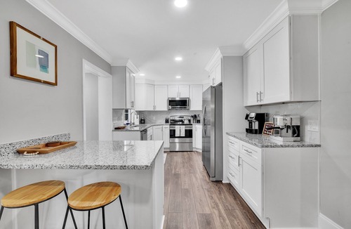 Kings Mountain House | Southern Charm - Spacious King 4BR, Fenced Yard, Kid & Pet Friendly