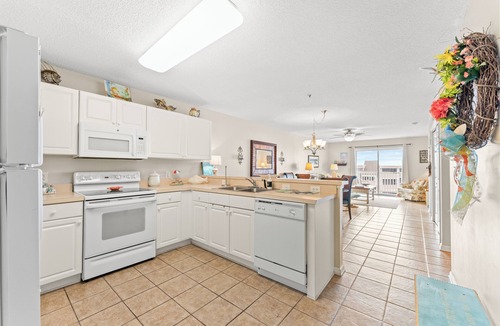 Crescent Beach Condo | Spacious 2 Bedroom/2 bathroom Condo with Ocean View, Pool, Elevator, and Balcony