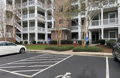 Central Myrtle Beach Villa | Spacious 2-bedroom villa in the heart of Myrtle Beach & 2 full bathrooms