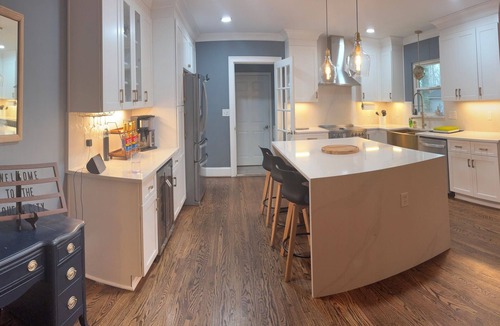 East Forest House | Spacious 3-bedroom house in charming Charlotte with bonus/game room