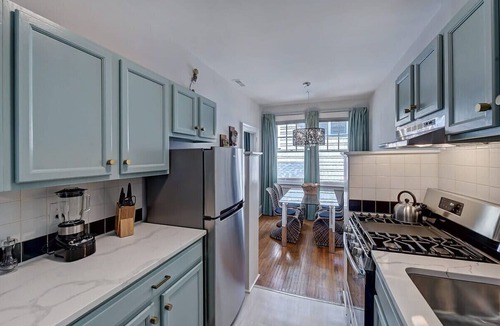 Charlotte Apartment | Spacious 3 Units in Elizabeth | Parking | Near Uptown & Medical Centers