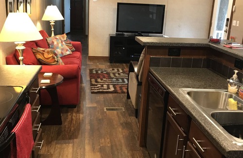 Surfside Beach House | Spacious 3BR Beach Vacation Home in Myrtle Beach with all the Perks
