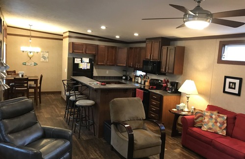 Surfside Beach House | Spacious 3BR Beach Vacation Home in Myrtle Beach with all the Perks