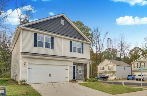 Paw Creek House | Spacious 4-bedroom house with BBQ and Games in Charlotte