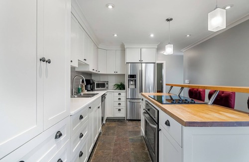 Northwest Calgary House | Spacious 4 Bedroom Home Near Bowness Park 🌿
