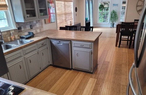 Grovetown House | Spacious 5-bedroom house sleeps 11 in Martinez with WiFi, fitness room,pool,spa