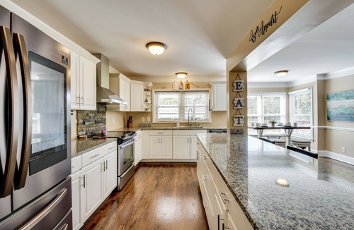 Anderson Cottage | Spacious Anderson Home: Great for Group Retreats
