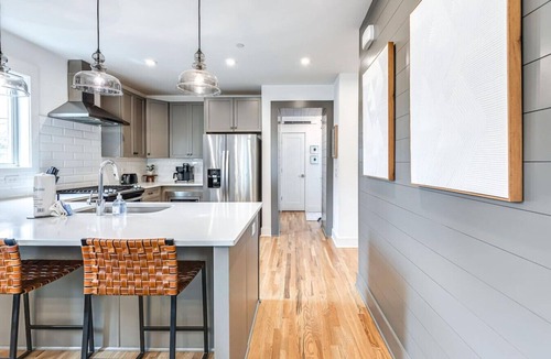 East Nashville Villa | Spacious home near East Nashville with rooftop and game room