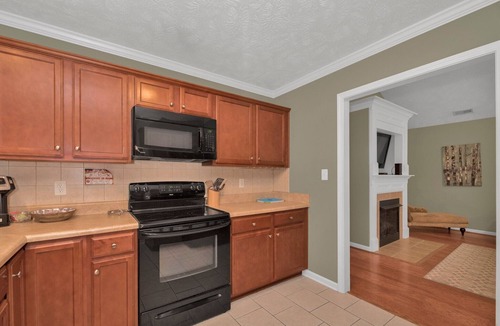 Pine Forest House | Spacious House Just Minutes From Fort Bragg and Methodist University!