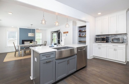 Isle of Palms House | Spacious Isle of Palms Beach Home with Hot Tub, Game Room, & Modern Amenities