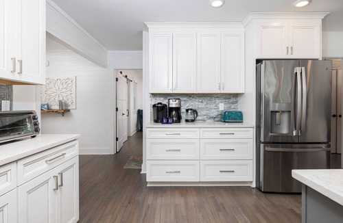 Isle of Palms House | Spacious Isle of Palms Beach Home with Hot Tub, Game Room, & Modern Amenities