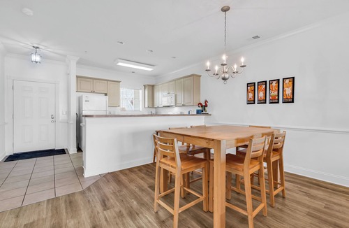 Central Myrtle Beach Villa | Spacious Myrtlewood Villa 2BR 4 beds and 2 full BA