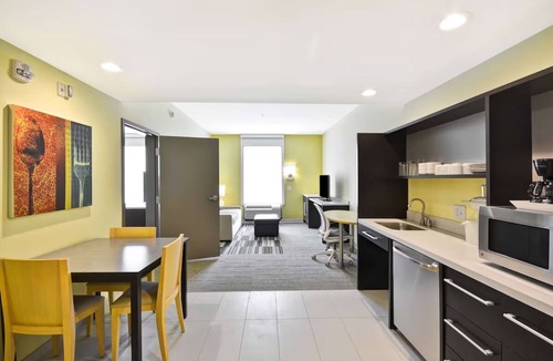 Rock Hill Hotel | Spacious Suite w/Outdoor Pool + Free Breakfast Near Rock Hill Sports Complex