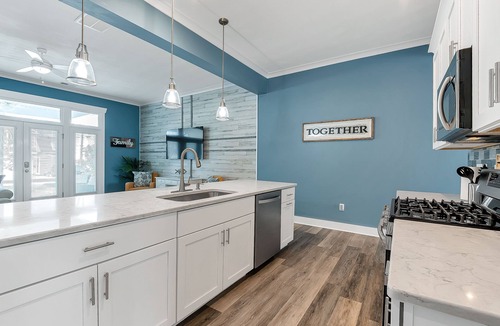 Northeast Virginia Beach House | Spacious Virginia Beach Townhouse/Walk To Beach