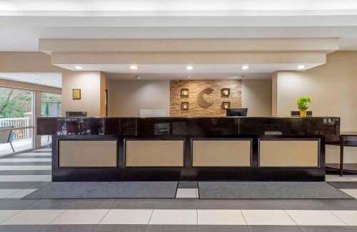 Salem Hotel | Spark by Hilton Salem East Electric Road