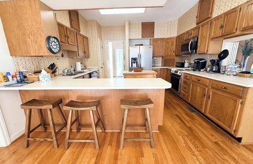 Lake Wylie House | Sprawling Lakefront Home on Peninsula, Beach, Dock, Kayaks, SUPs, Dogs Welcome!