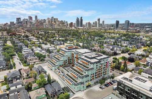 Kensington Condo | Stampede! 2BR w Kids Den, FREE Banff Pass