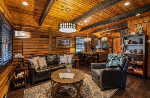Topton Cabin | stayNantahala – Smoky Mountain Cabins and Luxury Yurts