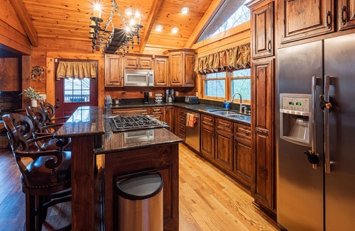 Topton Cabin | stayNantahala – Smoky Mountain Cabins and Luxury Yurts