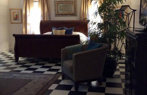 Forest Acres Apartment | Studio apartment with a separate, private entrance